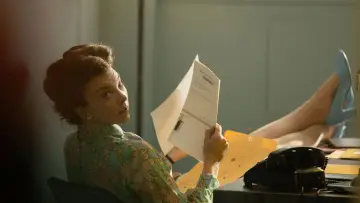 Задник до фільму "Audrey
