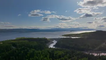 Задник до фильму"Nechako: It Will Be A Big River Again" #647587