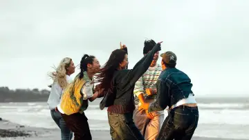 Задник до фільму "한국이 싫어서" #783547