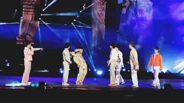 Задник до фильму"BTS: PERMISSION TO DANCE 온 스테이지 – LA" #452243