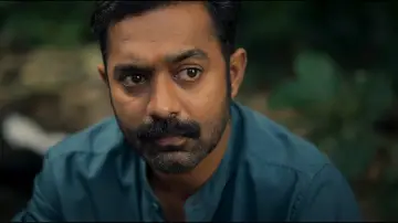 Задник до фильму"കിഷ്കിന്ധാ കാണ്ഡം" #923211