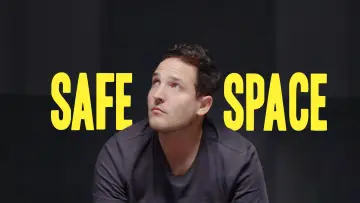 Задник до фільму "Safe Space" #1837846