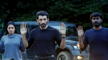 Задник до фильму"வெப்பன்" #504067