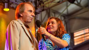 Задник до фильму"Dans la peau de Blanche Houellebecq" #1014961