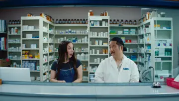 Задник до фильму"Drugstore June" #415953