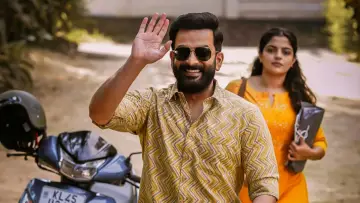 Задник до фильму"ഗുരുവായൂരമ്പല നടയിൽ" #479574