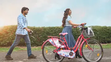 Задник до фильму"హాయ్ నాన్న" #373732