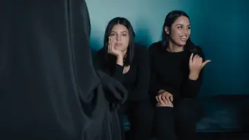 Задник до фильму"Les Filles d