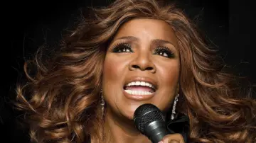 Задник до фильму"Gloria Gaynor: I Will Survive" #756745