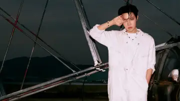 Задник до фильму"j-hope IN THE BOX" #919320