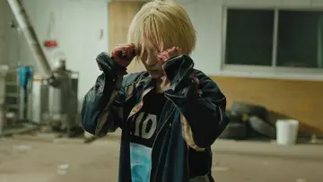 Задник до фільму "ベイビーわるきゅーれ2ベイビー" #1004681