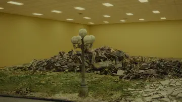 Задник до фільму "Backrooms: Залаштунки" #1524815