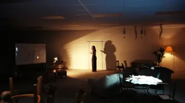 Задник до фільму "Backrooms: Залаштунки" #1570007