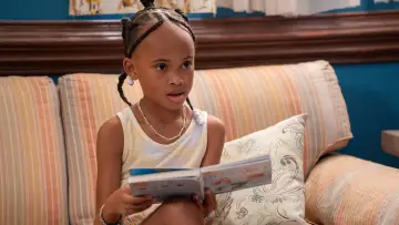 Задник до фильму"The Angry Black Girl and Her Monster" #391346