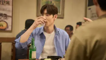 Задник до фильму"소주전쟁" #715603