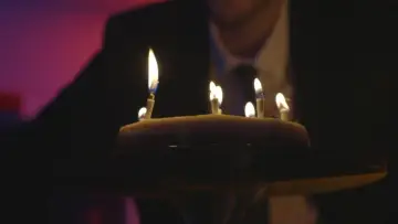Задник до фільму "Birthday Complex" #1632435