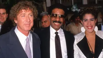 Задник до фильму"Remembering Gene Wilder" #505335