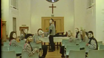 Задник до фильму"Dead Funny" #1149100