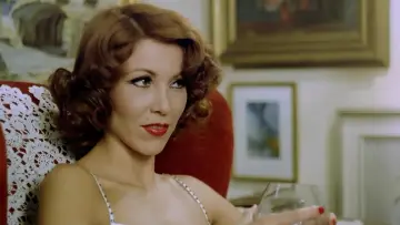 Задник до фильму"La muchacha de las bragas de oro" #1032944