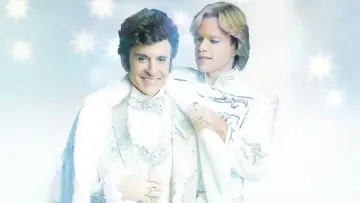 Задник до фильму"Behind the Candelabra" #996787