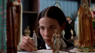 Задник до фильму"Household Saints" #501962