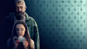 Задник до фильму"My House" #429386