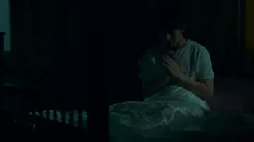 Задник до фильму"ดับแสงรวี" #377135