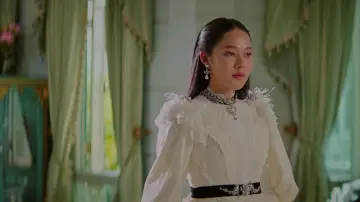 Задник до фильму"ดับแสงรวี" #377149