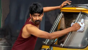 Задник до фильму"విమానం" #922523