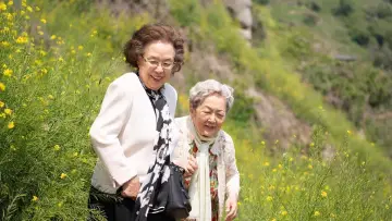 Задник до фильму"소풍" #191130