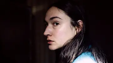 Задник до фільму "You