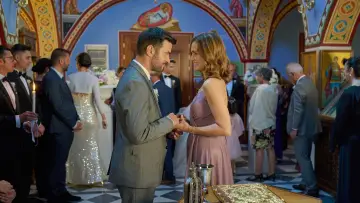 Задник до фільму "Love