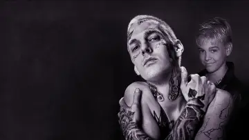 Задник до фильму"Aaron Carter: The Little Prince of Pop" #358923