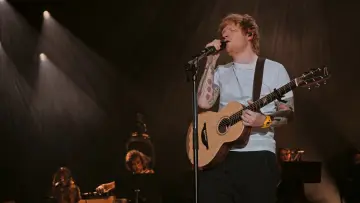Задник до фильму"Apple Music Live: Ed Sheeran" #411786