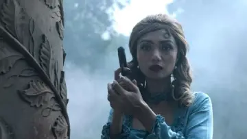 Задник до фильму"শ্রীস্বপনকুমারের বাদামী হায়নার কবলে" #763327