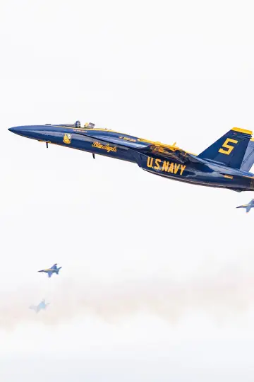 Постер до фильму"The Blue Angels" #459978