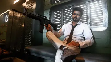 Задник до фильму"த கிரேட்டஸ்ட் ஆஃப் ஆல் டைம்" #896612