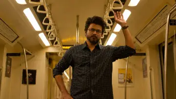 Задник до фильму"த கிரேட்டஸ்ட் ஆஃப் ஆல் டைம்" #896652