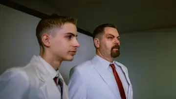 Задник до фільму "Суверен" #807794