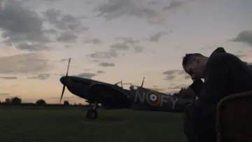 Задник до фильму"Battle Over Britain" #413451