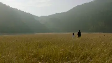 Задник до фільму "모르는 이야기" #446978