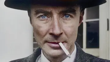 Задник до фильму"To End All War: Oppenheimer & the Atomic Bomb" #347045