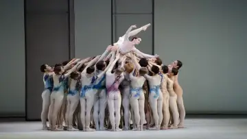 Задник до фильму"Royal Opera House 2023/24: Macmillan Triple" #199996