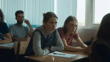 Задник до фильму"Bota jonë" #1077611