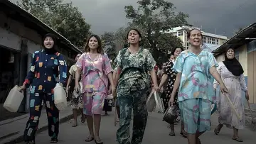Задник до фільму "Perempuan Berkelamin Darah" #1053878