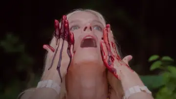 Задник до фильму"Love Is the Monster" #975963
