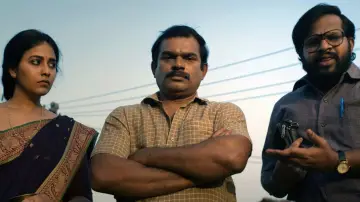 Задник до фильму"గ్యాంగ్స్ ఆఫ్ గోదావరి" #487682