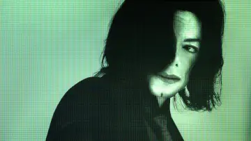 Задник до фильму"Michael Jackson: Faking It" #836948