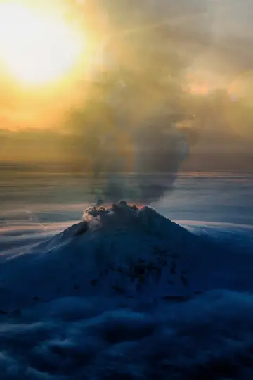 Постер до фільму "Explorer: Lake of Fire" #1691660