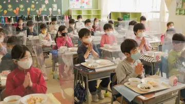 Задник до фильму"小学校～それは小さな社会～" #416342